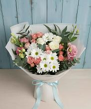 Букет цветов из:  Розы, Лизиантусы и Хризантемы в Чебаркуле