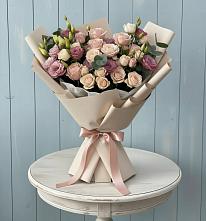 Букет цветов из:  Розы и Лизиантусы в Чебаркуле