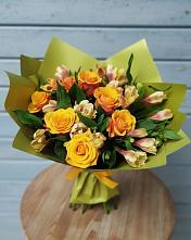 Букет цветов из:  Альстромерии и Розы в Чебаркуле