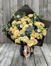 Букет цветов из:  Розы и Лизиантусы в Чебаркуле