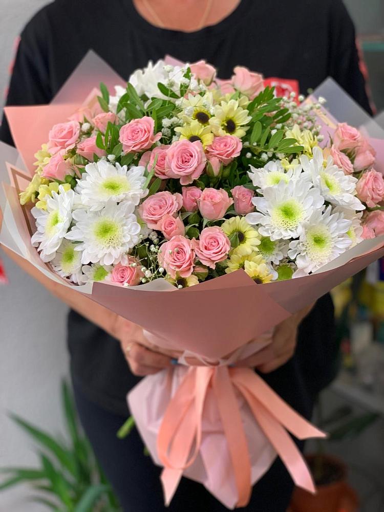 Букет цветов из: Розы и Хризантемы в Чебаркуле