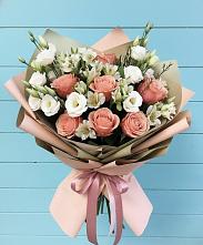 Букет цветов из:  Розы, Альстромерии и Лизиантусы в Чебаркуле