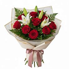 Букет цветов из:  Лилии и Розы в Чебаркуле