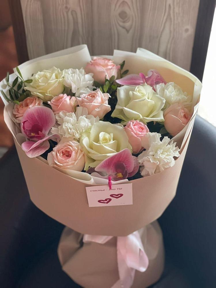 Букет цветов из: Орхидеи, Розы и Гвоздики в Чебаркуле