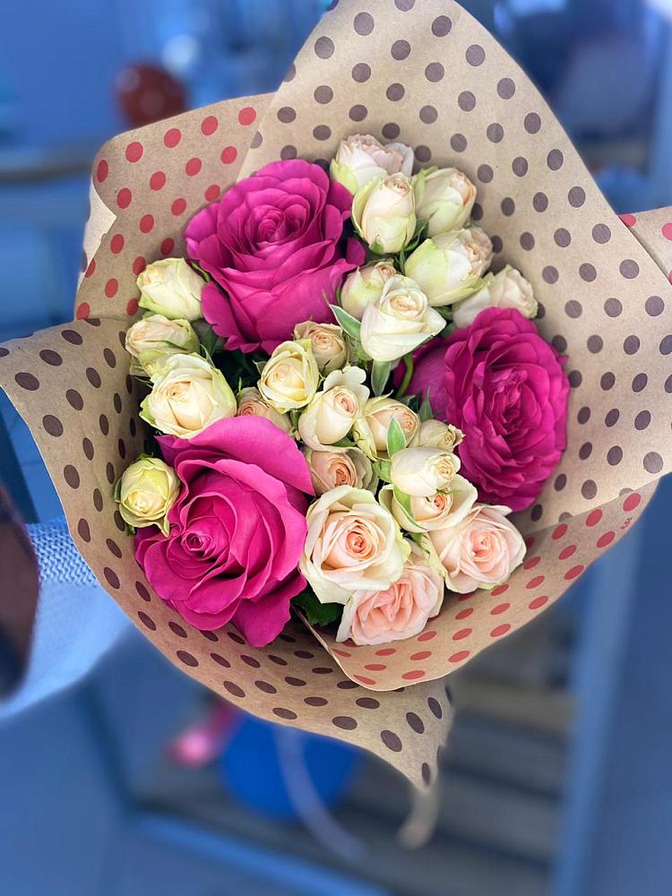 Букет цветов из: Розы в Чебаркуле