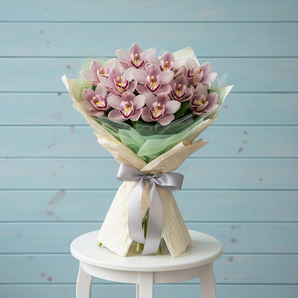 Букет цветов из: Орхидеи и Розы в Чебаркуле