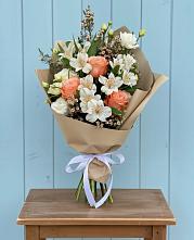 Букет цветов из:  Альстромерии, Лизиантусы, Розы и Хризантемы #REPLACE_PRED# Чебаркуле