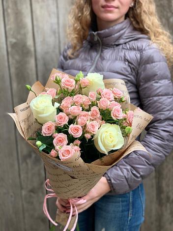 Букет цветов из: Розы в Чебаркуле