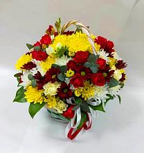 Цветочная композиция из Хризантемы и Розы в корзине в Чебаркуле