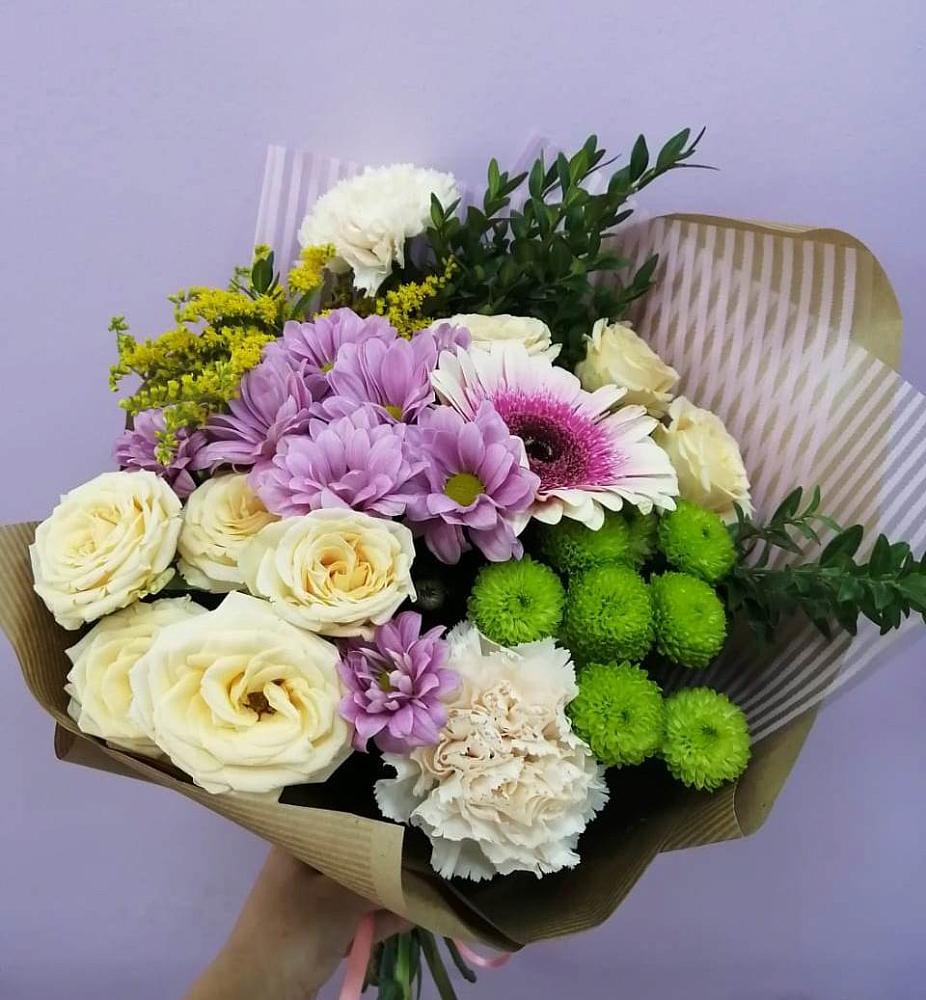 Букет цветов из: Хризантемы, Розы, Гвоздики и Герберы в Чебаркуле