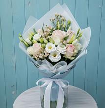 Букет цветов из:  Розы и Лизиантусы в Чебаркуле