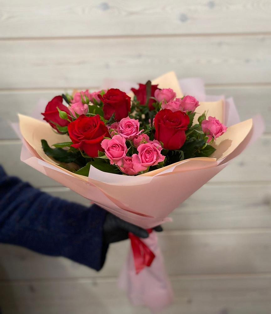 Букет цветов из: Розы в Чебаркуле