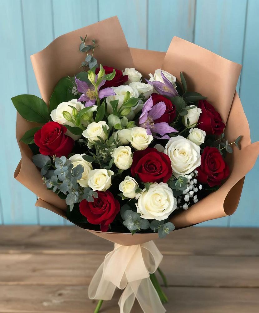 Букет цветов из: Розы и Альстромерии в Чебаркуле