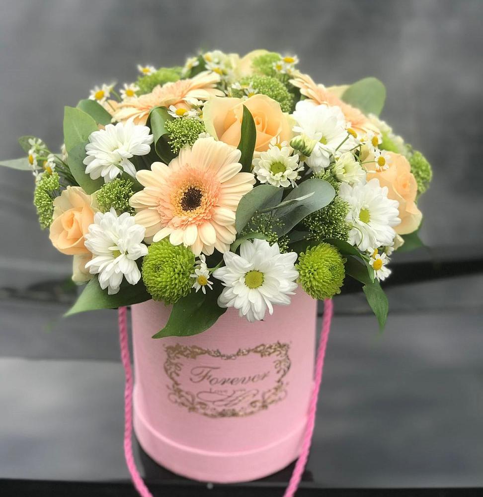 Цветочная композиция из Розы, Герберы и Хризантемы в шляпной коробке в Чебаркуле