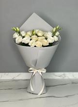 Букет цветов из:  Розы и Лизиантусы #REPLACE_PRED# Чебаркуле